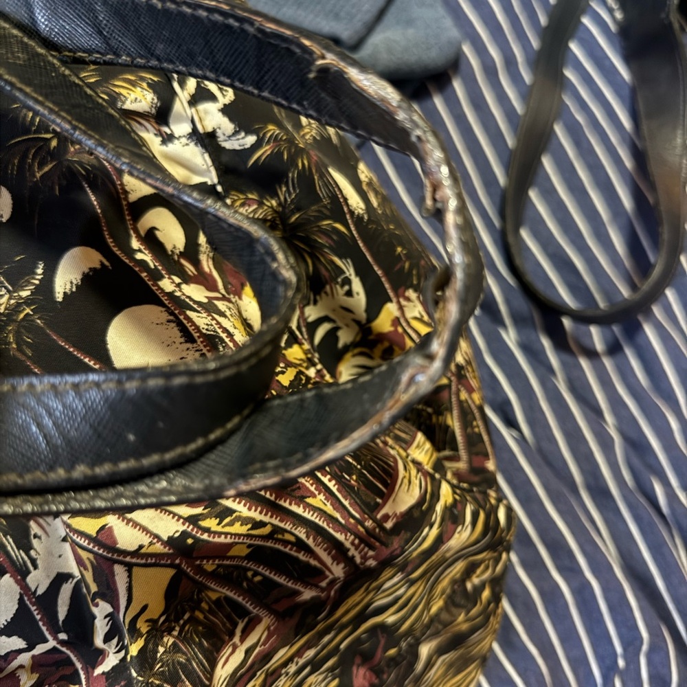 Prada Black and Gold Tropical Tote - Picture 4 of 5